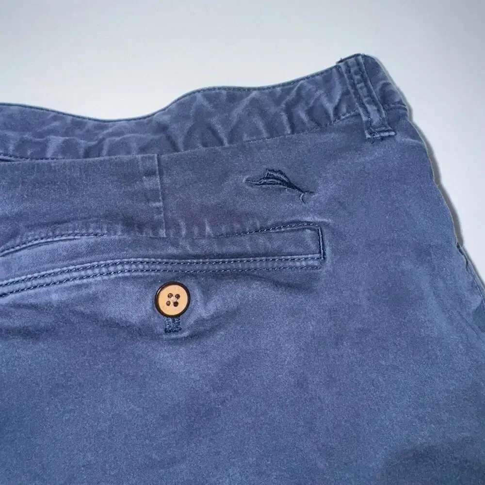 Tommy Bahama Navy Blue Cuffed Chino Shorts Size 40